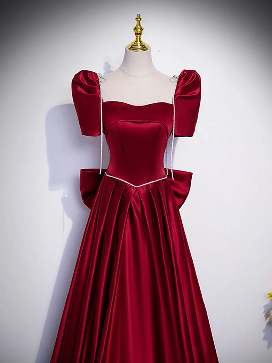 Beautiful Satin Floor Length Prom Dress with Bowknot Burgundy Short Sleeve Evening Dress