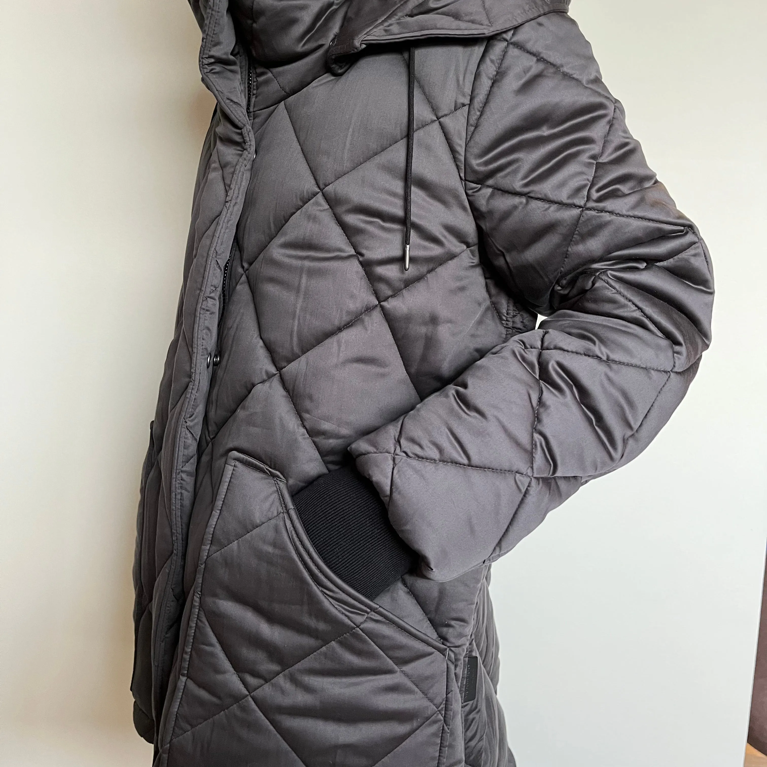 Jaqueta Burberry Nylon Matelassê Grafite