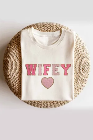 WIFEY GRAPHIC TEE PLUS SIZE