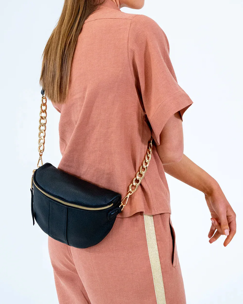 ZARA SLING BAG | Black Pebble